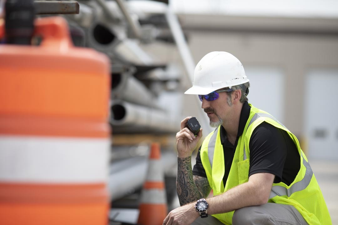 MOTOROLA construction TWO WAY RADIOS ACECOMMS